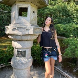 Meet your Posher, Levin